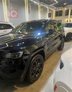 جیپ گراند شیرۆکی